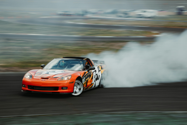 Kelsem Ricardo Rios Lima apresenta o checklist essencial para escolher o carro ideal e entrar com segurança no automobilismo amador.